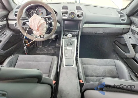 2016 Porsche Cayman Gt4 z USA, uszkodzony, nr VIN WP0AC2A82GK197098